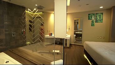 I met a young Turkish man at a swingers club, I loved how he did it to me