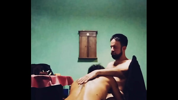 SE FUERON MIS AMIGOS Y NOS CHUPAMOS LAS PIJAS