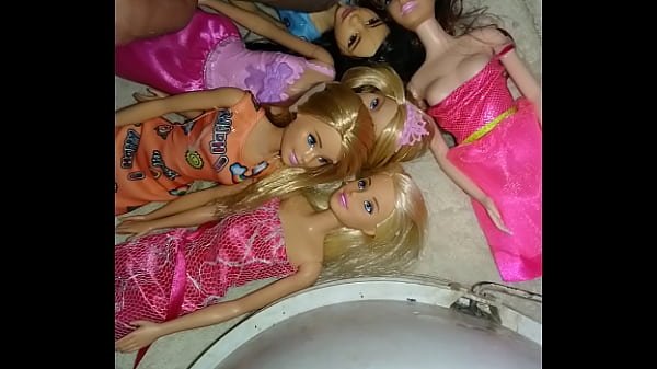 Bukake barbies