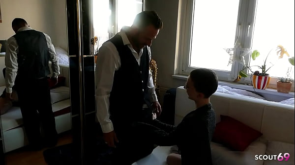Bald head Short Hair german Girlfriend Lia Louise with glasses seduce Boy to Fuck and facial
