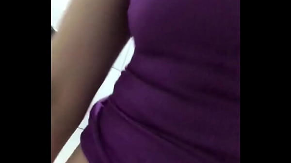 thumb pee