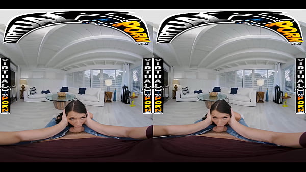 VIRTUAL PORN - Big Tits Stepmom Alexa Payne VR Experience