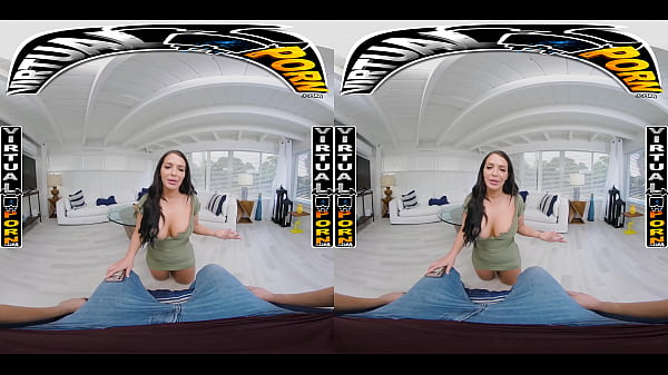 VIRTUAL PORN - Big Tits Stepmom Alexa Payne VR Experience