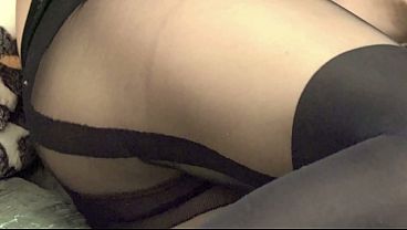 Take off my pantyhose and fuck me! Big tits and a beautiful ass on the bed. Amateur.