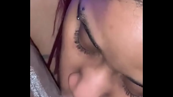 Szuperül szopta a golyóimat a barátnőm