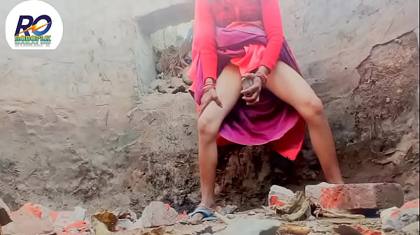 Bhabhi ne hathori se chudvai karne ke baad nahi Man bhare to Apne devar se gand marai