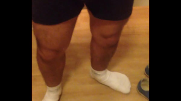 Punheta no provador da loja