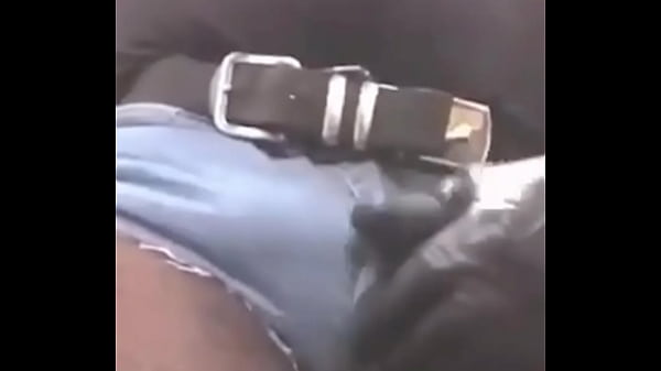 Sexy culturista negro actuando con equipo y una gran polla rígida masturbándose y corrida abundante
                   black sexy ass amateur homemade solo fetish gay dirty talk big cock cumload dilf big butt solo masturbation sexy clothes cock play fit body mature man muscular body muscular guy cock rubbing slutty clothes muscle tone gay pig play muchos negros