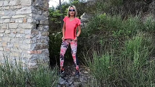 RISKY OUTDOOR SEX: Passionate Strangers ROUGH FUCK.MAELLE Gets POWERFUCK DOGGYSTYLE in the Nature with GREAT CREAMPIE.HOMEMADE SEXTAPE 100% (FULL VERSION IN RED SECTION)