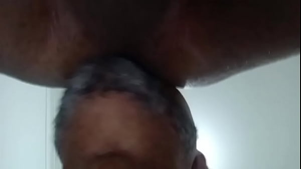 Download Video - Moreno&comma; tautado e com bund&atilde;o empinadinho me deu mole na Micareta&comma; foi f&aacute;cil botar pra mamar e depois macetar at&eacute; encher de leite&period; Completo no XVideos Premium&comma; seja ViP do Bren&atilde;o