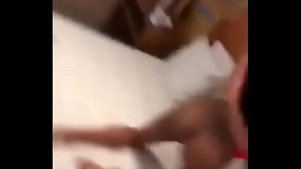 Download Video - Gp Niara Pessanha sendo dominada e levando rola  no cu no maior desespero de d&aacute;&period;