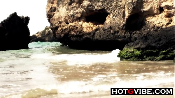 Eurobabe Beach GSpot Squirt