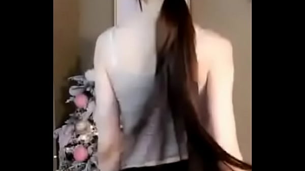 Sexy Asian Dancer