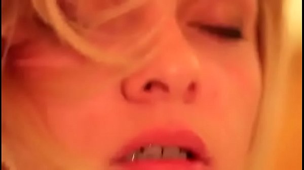 rico trio a una rusa caliente