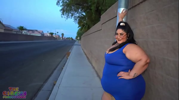 Download Video - Crystal Blue Devours Gibby The Clown Dick in Las Vegas