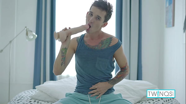 Super Horny Noah A Loves Taking Big Hard Dildo ...