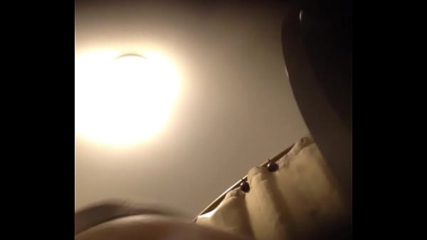 thumb peeing
