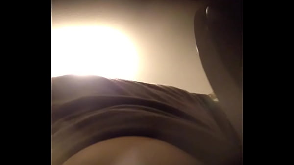 thumb peeing