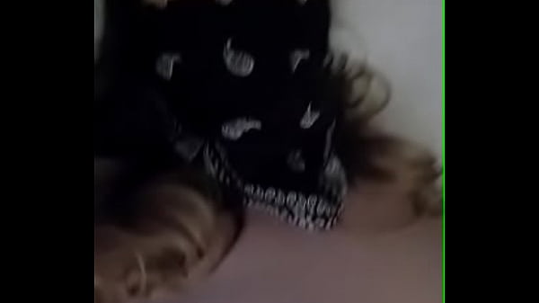 Bbw rubbing her sexy fat body