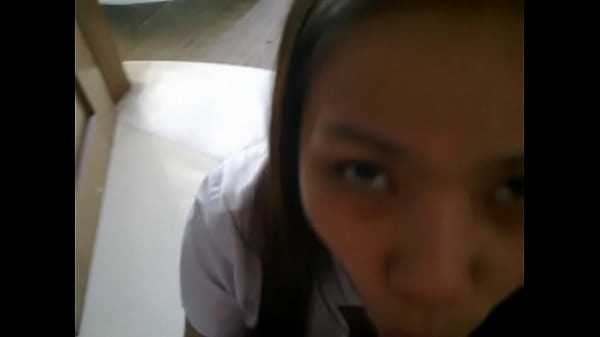 pinay front door blowjob filipina