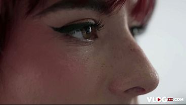 Brunette Beauty Audrey Reids Amazing Sexual Experience