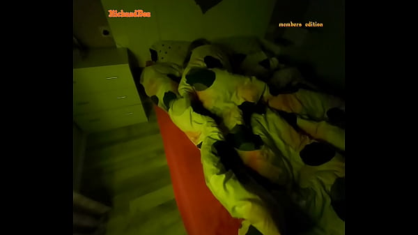 Japanese Amateur with Natural Tits Fucked Raw on Bed