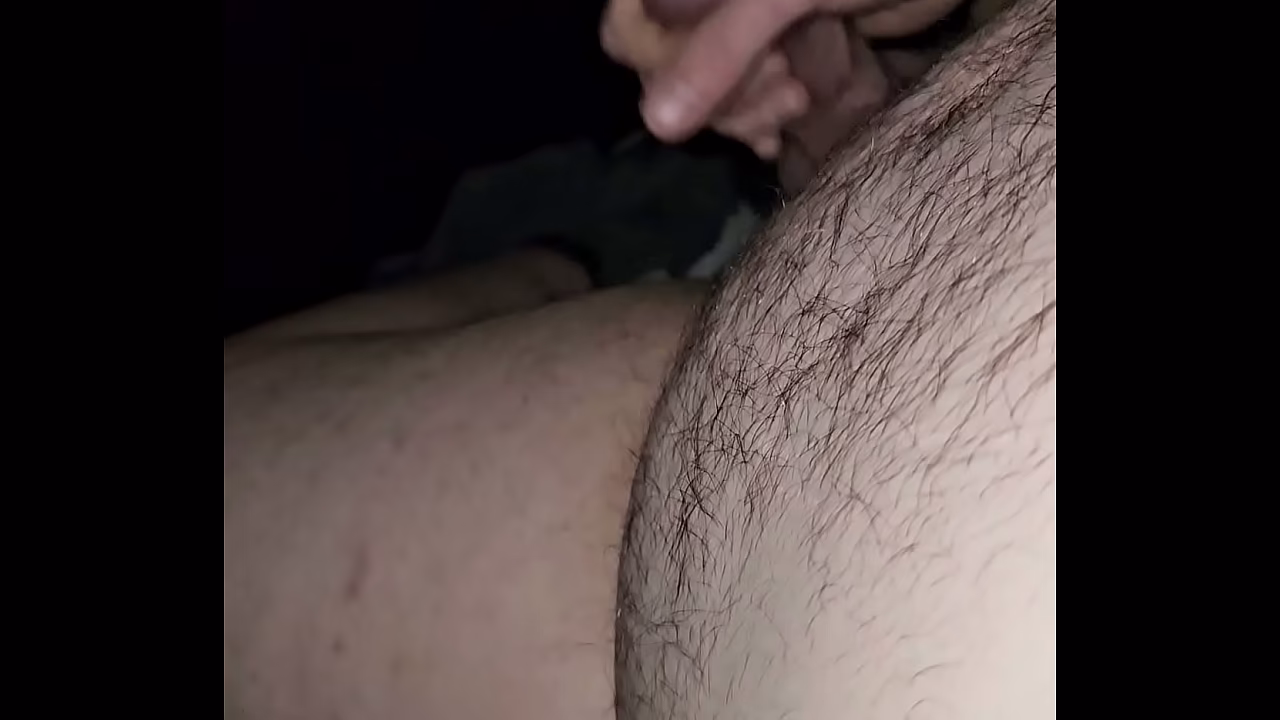 Fat boy cums in car