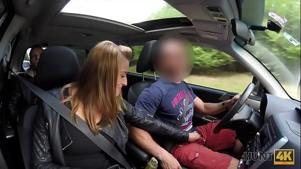 Download Video - HUNT4K&period; Comment j'ai achet&eacute; une jeune chatte durant un shopping