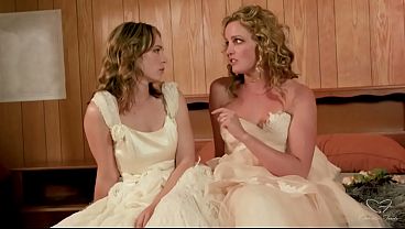 Interview: Marriage And Eloping featuring Charlie Forde, Lilly Bell 12 min