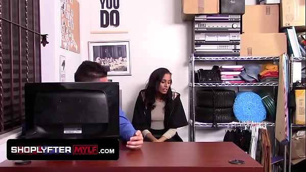 Perfect Milf Kylie La Beau Gets Strip Search In The Backroom