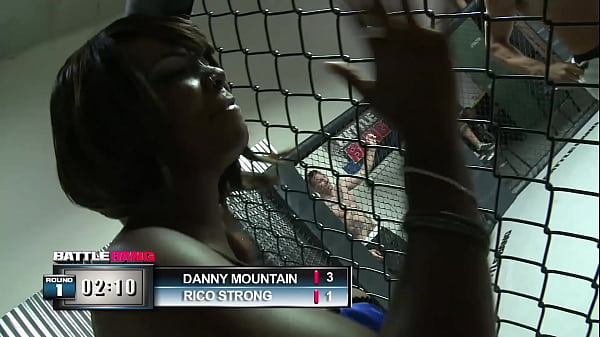 Isis Love Gets Fucked In A Real MMA Cage And She Looks Hot As Fuck!