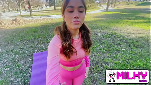Please don't cum in my pussy!! Tutorial to fuck a Peruvian porn actress.