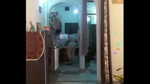 Hot desi indian bhabi shaking her sexi ass &boobs on bigo live...6