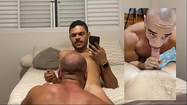 Download Video - Meti at&eacute; espumar o cu do militar - Assista Completo