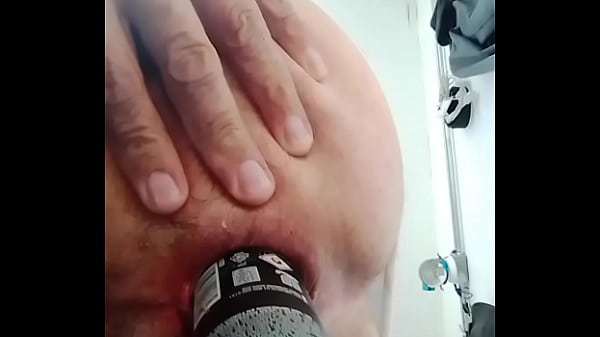 Il M'a Pénétré Avec Un Déodorant