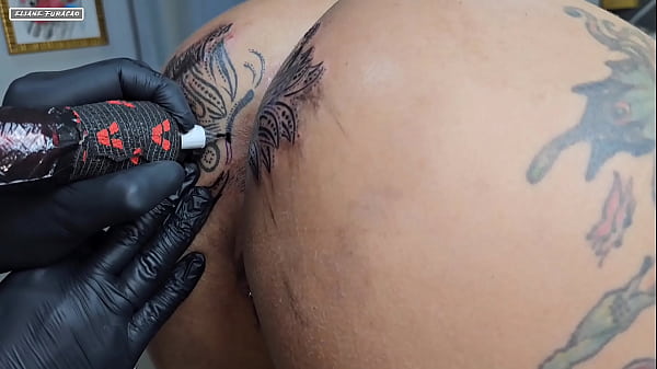 Download Video - MODIFICANDO A TATUAGEM EM VOLTA DO MEU CU AGORA FICOU MAIOR QUE ANTES