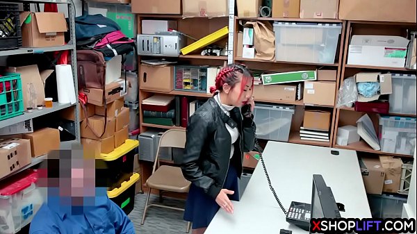 Asian MILF stepmom got fucked because her stepdaughter thief