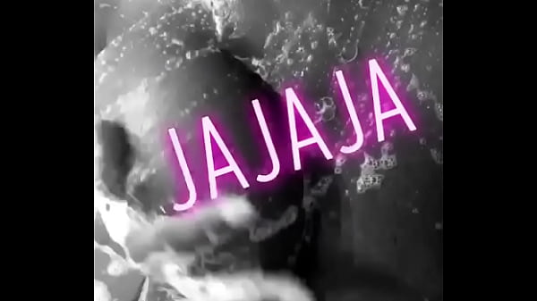 Mz2MuchMocha in the bath tube waiting to be fucked