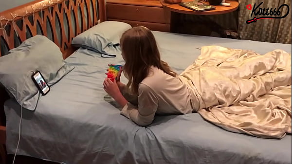 Download Video - Stepsister was filming tikt0k with pop it when I came in and fucked her