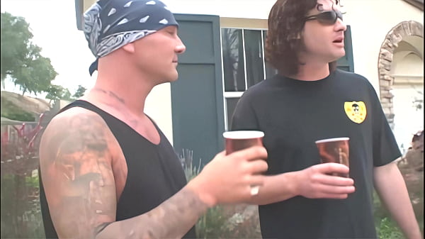 Kelly Wells Loves It Raw