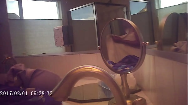 indian bhabhi bath
