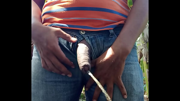 Orinando pissing meada