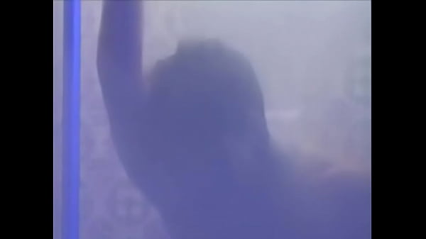 1990134 emmanuelle vs dracula 2004