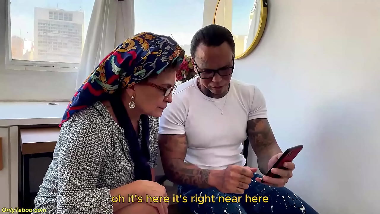 Madura ninfómana es follada por el culo por un agente inmobiliario
                    anal rough amateur mature chubby glasses granny reality extreme pierced taboo big cock old and young big nipples big belly fat dick cum on belly anus stretching destroyed ass headscraf muchos negros