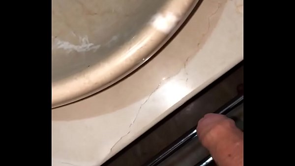 Download Video - Piss markin in hotel room