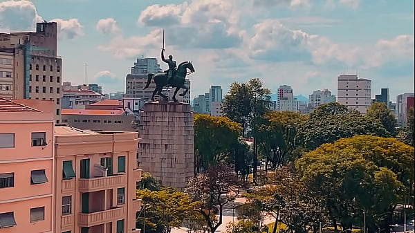 COLOCOU FILME PORNÔ E CHAMOU O VIZINHO PARA ARR...