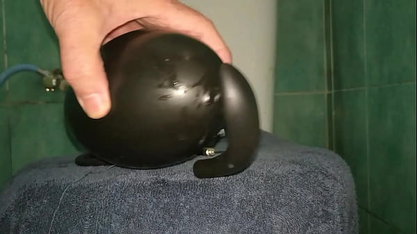 Download Video - Huge 12 cm wide Inflatable Butt Plug in my Ass