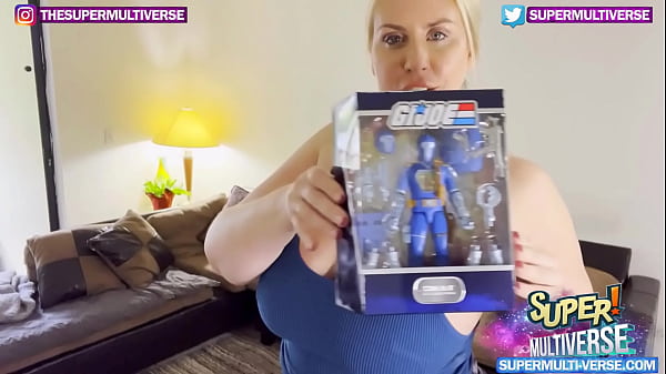 Lila Lovely Unboxes G.I Joe Cobra B.A.T Nude (Preview)