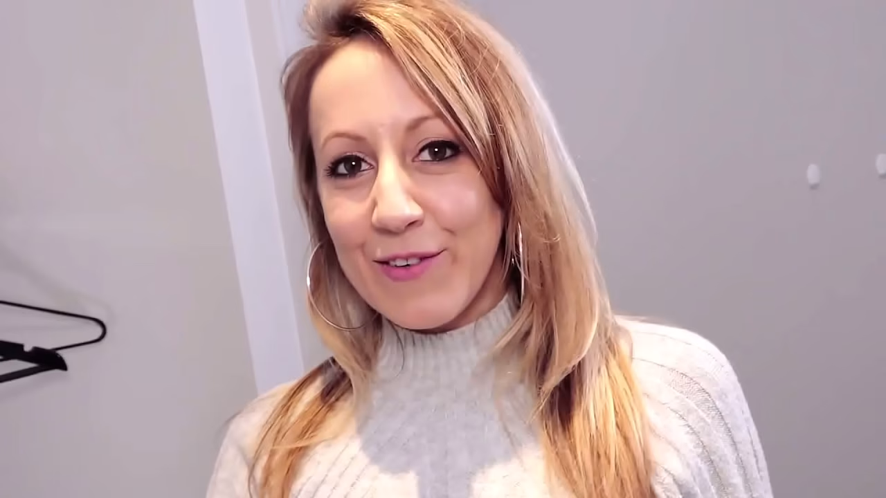 Hot French Hookup with Beautiful Blonde Babe