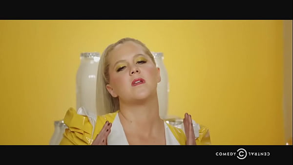 Milk Milk Lemonade (Inside Amy Schumer 3x01) - Amy Schumer, Jemima Kirke, Amber Rose, Autavia Bailey, Tanesha Monique Cason, Danielle Flora, Jazz Johnson and Danielle Polanco